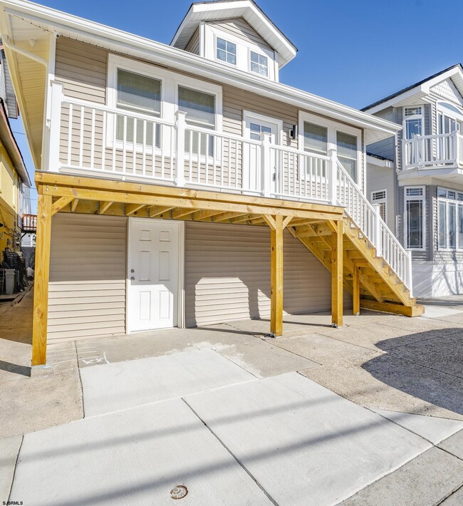 Building Photo - 3 S Richards Ave Unit 2nd FLR Rental