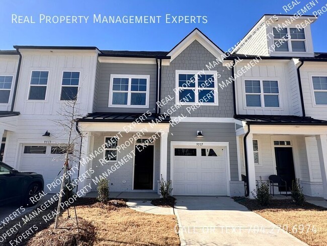 Charming 3BR/2.5BA Townhouse in Charlotte! - Charming 3BR/2.5BA Townhouse in Charlotte!