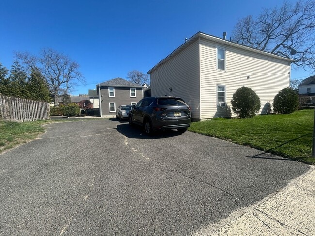 519 Asbury Ave Unit A