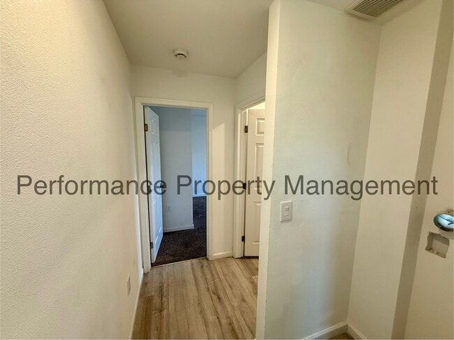 Photo - 1417 Oregon St Unit B