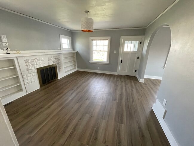 Photo - 217 Dotson Dr