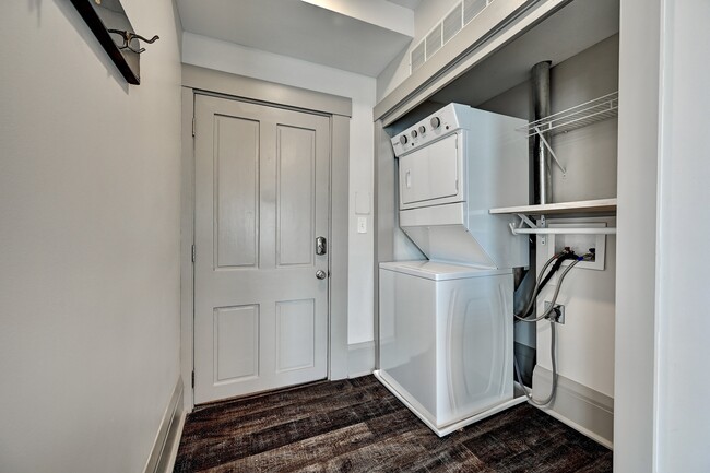 519 Greenup St Unit C