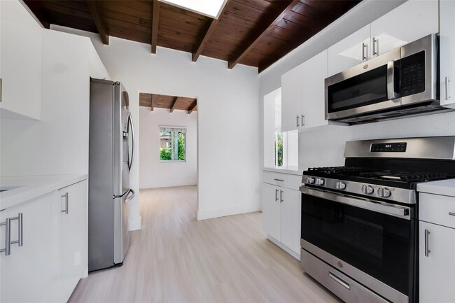 Photo - 6411 SW 63rd Ct