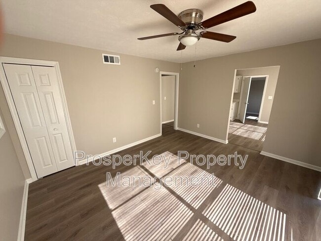 Photo - 1401 Coffee Ct