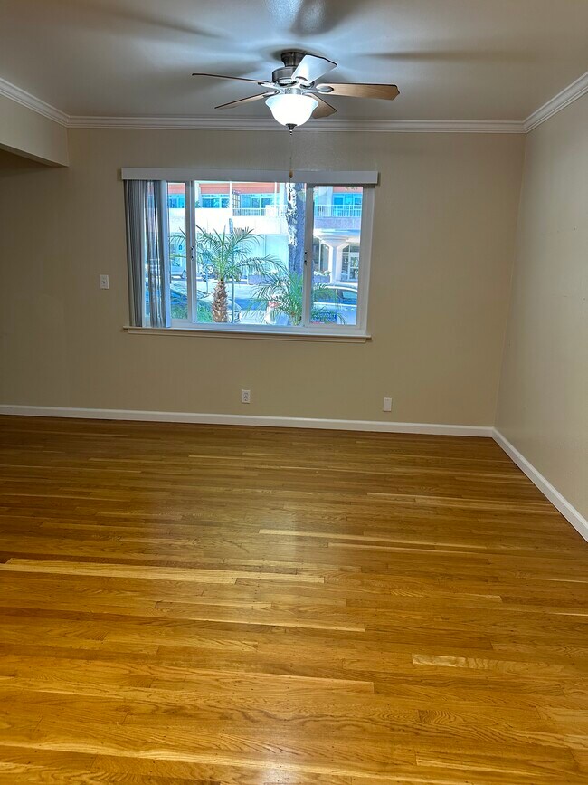 Photo - Webster Court