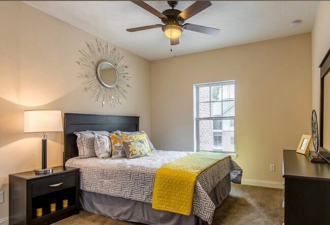 Photo - 708 Academy Dr Unit Apt 16