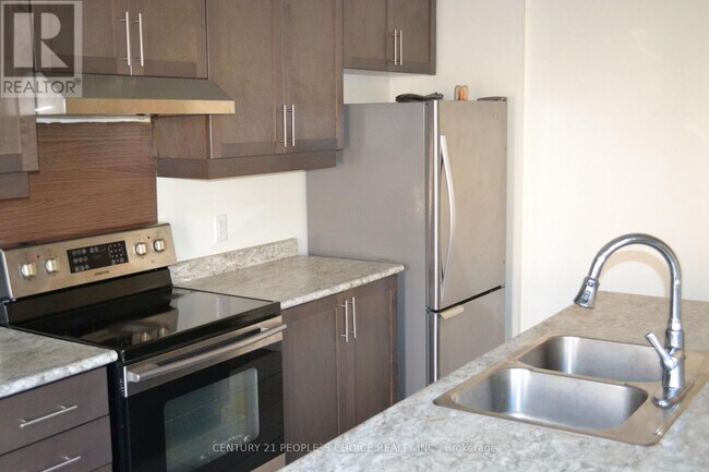 Photo - 206 Fruitvale Cir