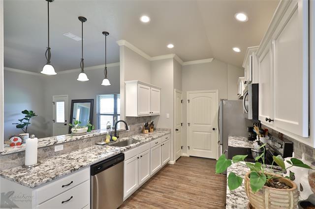 Photo - 144 Carriage Hills Pkwy