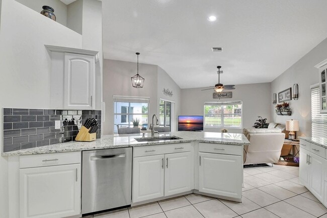 Photo - 11723 Water Bend Ct