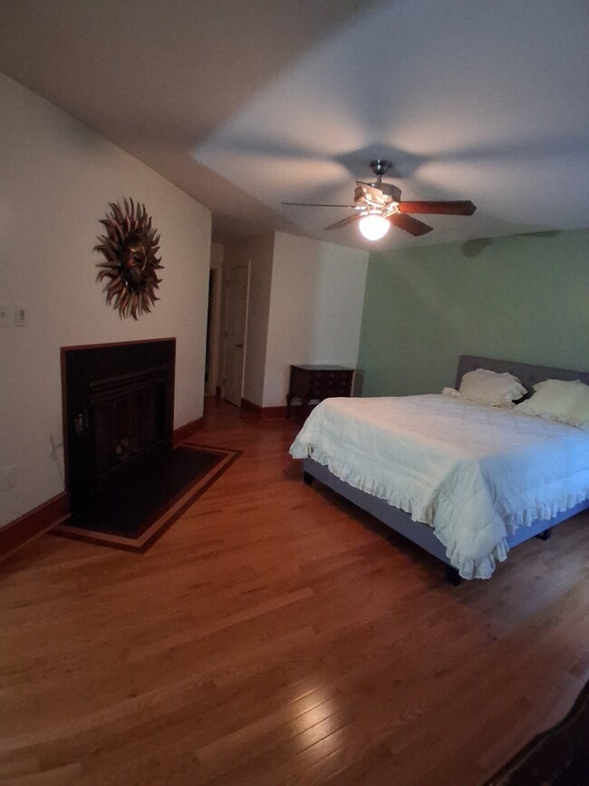 12308 Longwater