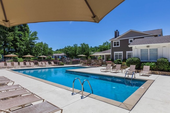 Seasons at Biltmore Lake Condominiums