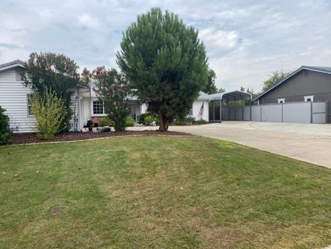 Photo - Beautiful Home w/ Pool