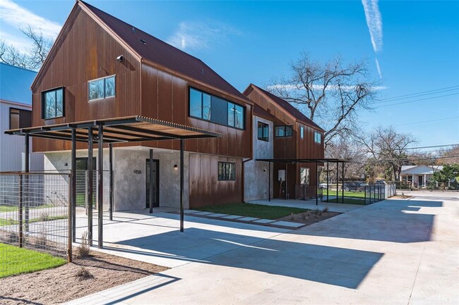 Photo - 915 Tillery St
