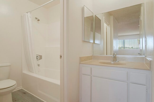 Photo - Acacia Manor