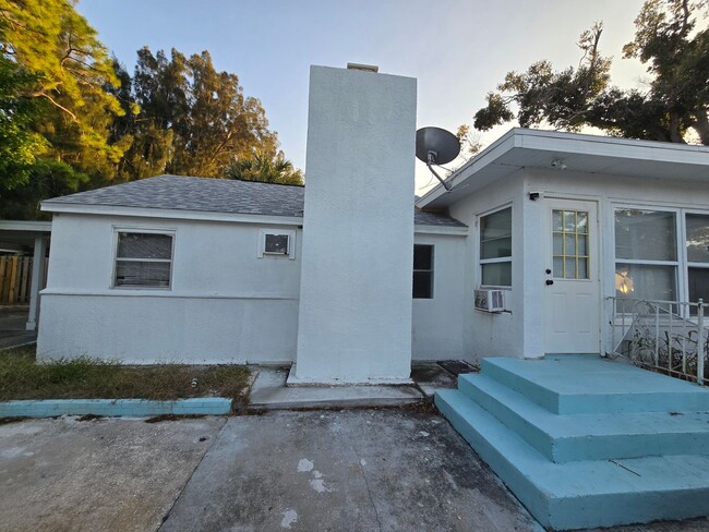 Photo - 2108 8th St Unit 2108 8th St