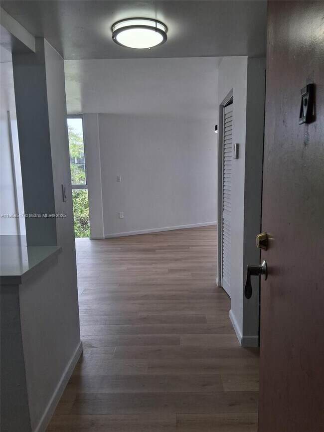 Photo - 7035 NW 186th St Unit D408
