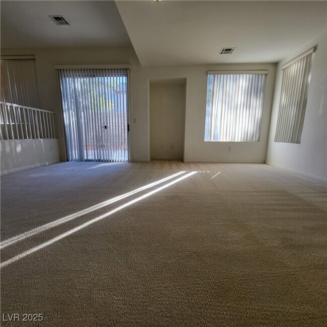 Photo - 211 Tayman Park Ave