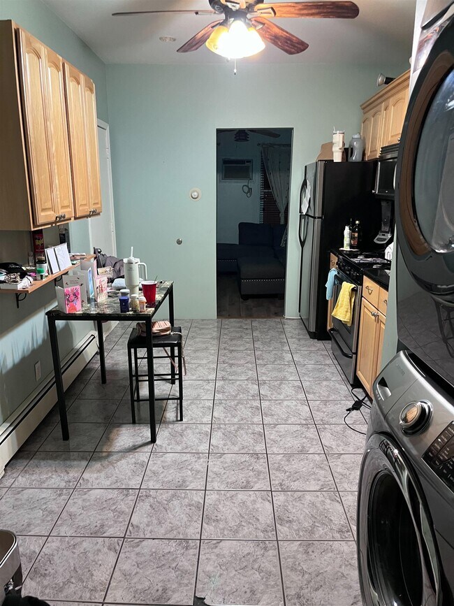 Photo - 353 5th St
