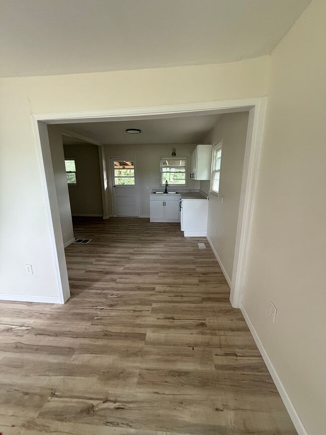 Photo - 3 Bed, 1 Bath for Rent in Xenia