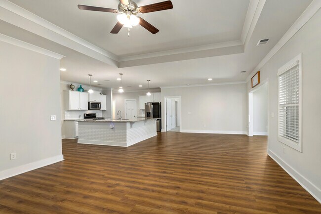 Photo - 2070 Hatteras Way
