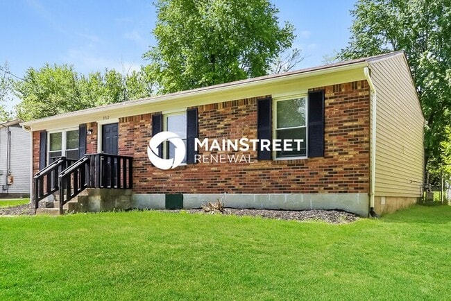 Photo - 3 Bedroom Pet-Friendly Home in Louisville, KY with Main Street Renewal