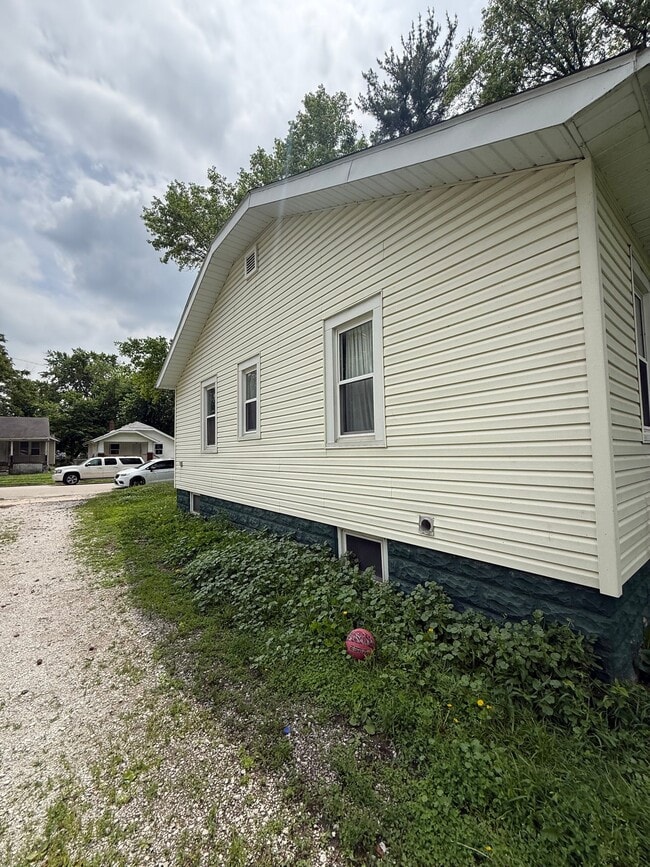 Photo - 1252 E Whitmer St