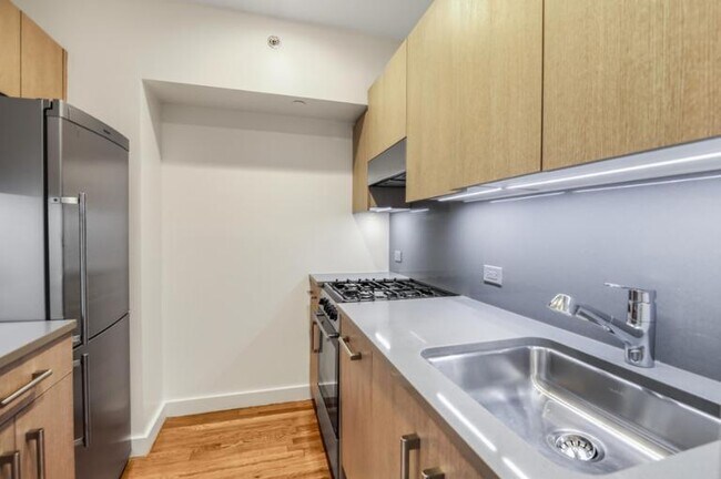 55 W 17th St Unit 303