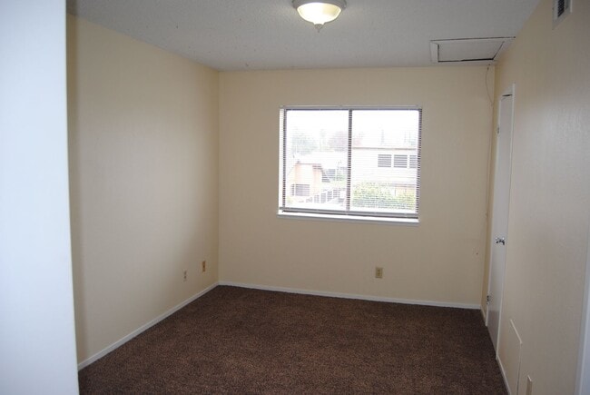 Photo - 4809 Hahn Ave Unidad 48