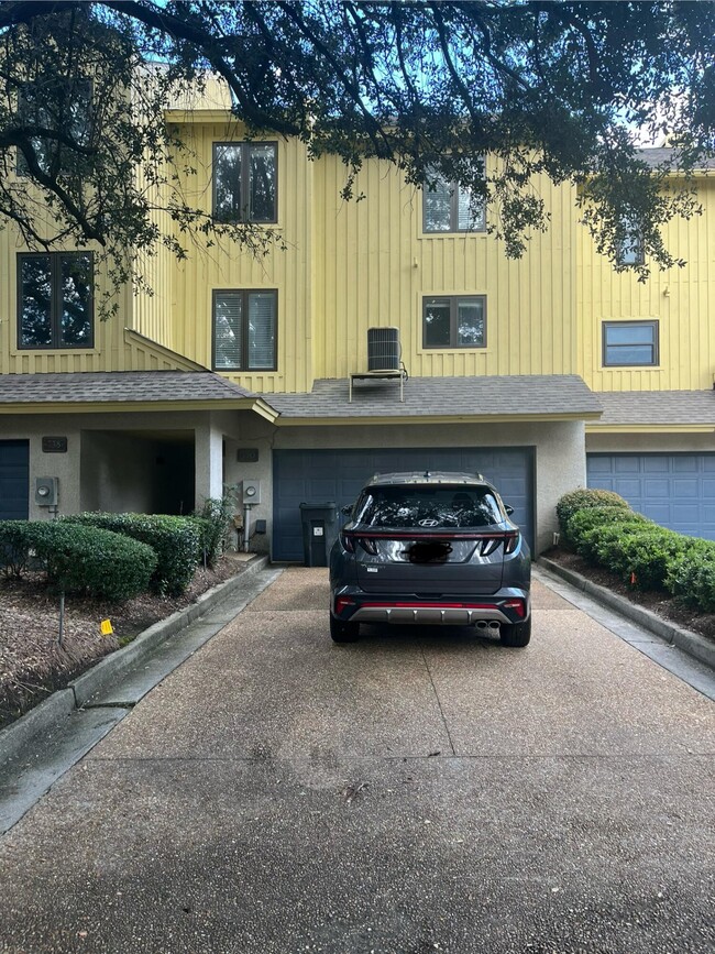 Photo - 740 Riverfront Dr Townhome