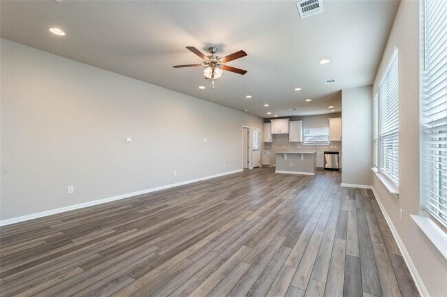 12008 Tolson Dr
