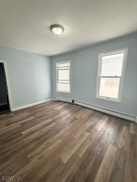 Photo - 1060 Bond St