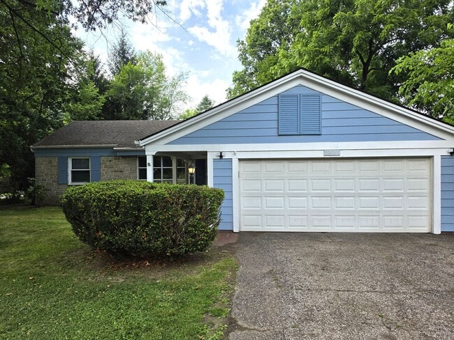 Building Photo - Charming 3-Bedroom Home in Fairview Park