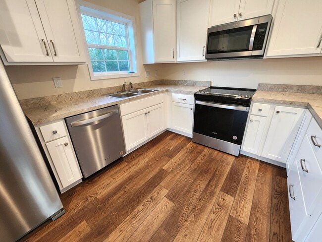 Photo - 2636 Jones St