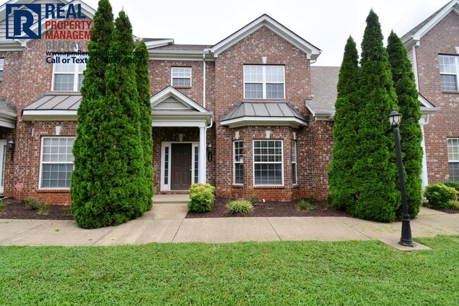 Building Photo - Large 2bd 2.5ba townhome in Murfreesboro! ...