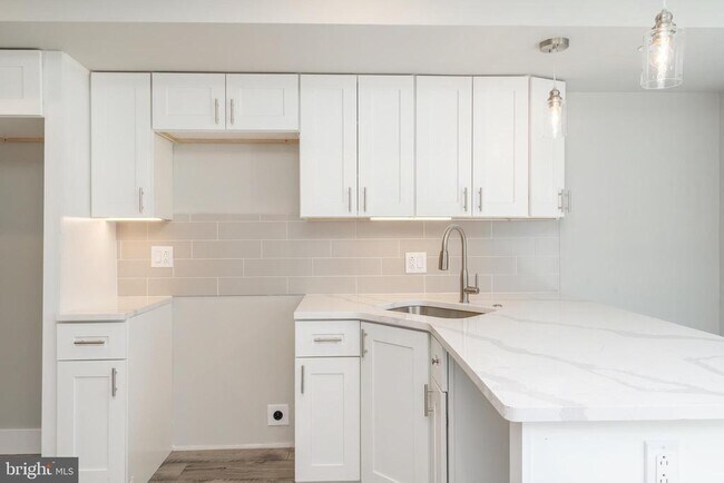 Photo - 2339 N 10th St Unit 2