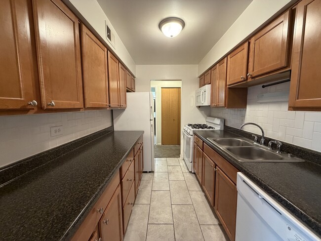 Photo - 241 W Main St Unit 201