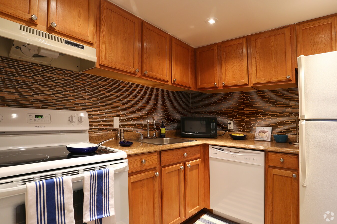 Aspen Grove Apartments For Rent In Warminster Pa Forrent Com