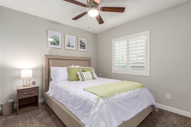 14442 N 50th St Unit SI ID1558623P