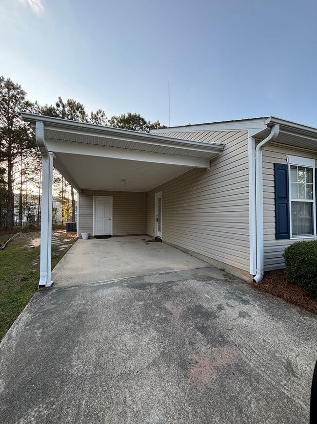 Photo - AVAILABLE NOW- LOW MAINTENANCE, MOVE-IN READY PATIO HOME IN NE COLUMBIA!!