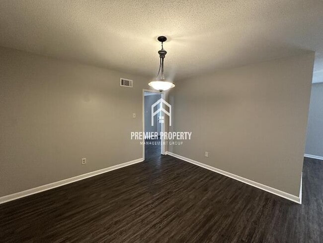 Photo - 6529 Mill Creek Rd