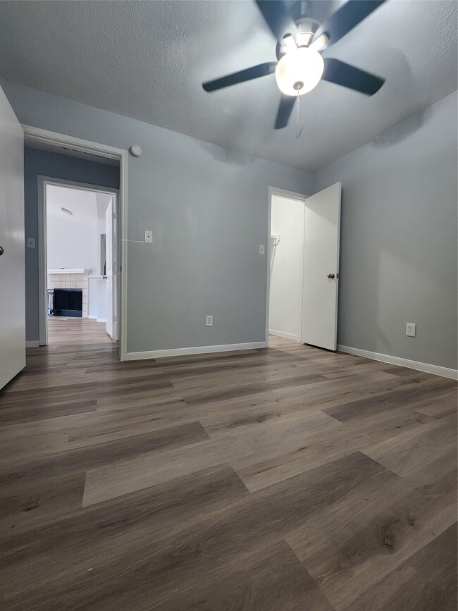 Photo - 5507 Clarkston Ln