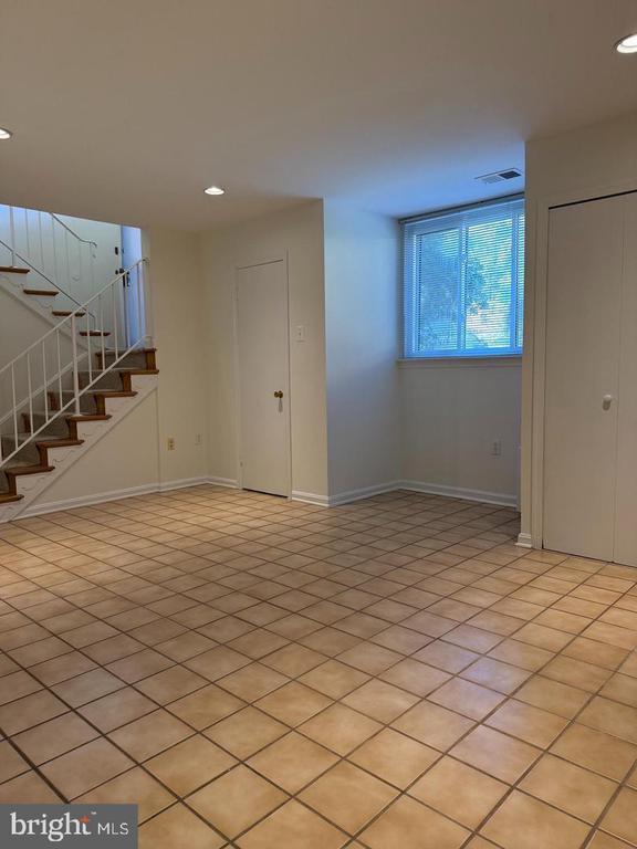 Photo - 11008 Saffold Way