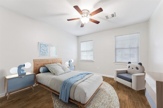 Photo - 3810 Grennoch Ln