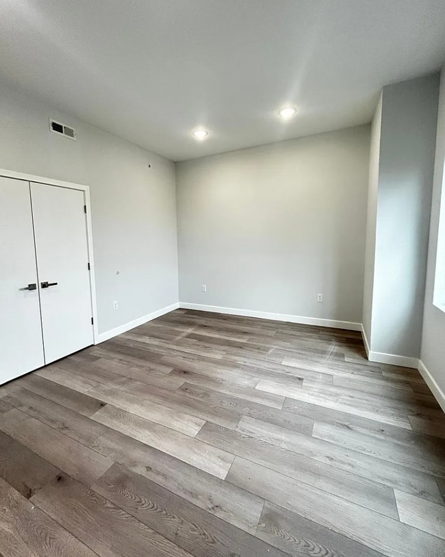 Building Photo - 2419 N 7th St Unit 3