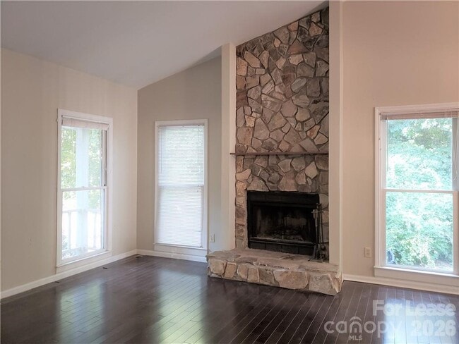 Photo - 3317 Windsor Dr