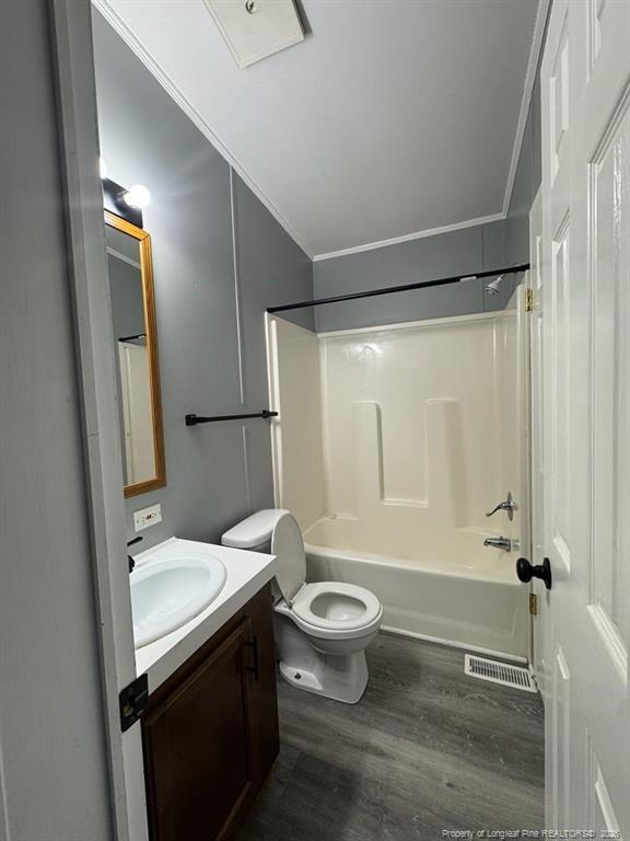 Photo - 150 Oak St