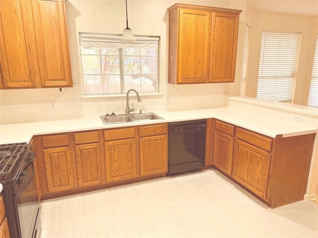 Photo - 2438 Falcon Dr