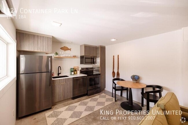 Building Photo - 924 Container Park Ln Rental