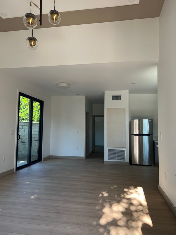 Photo - 919 Wildrose Ave