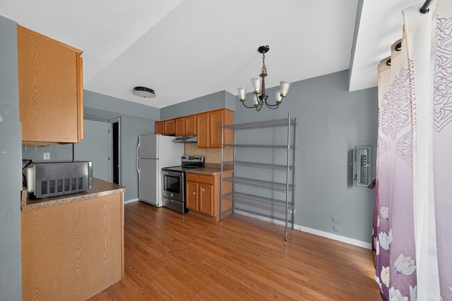 Photo - 614 Bryn Mawr Ct